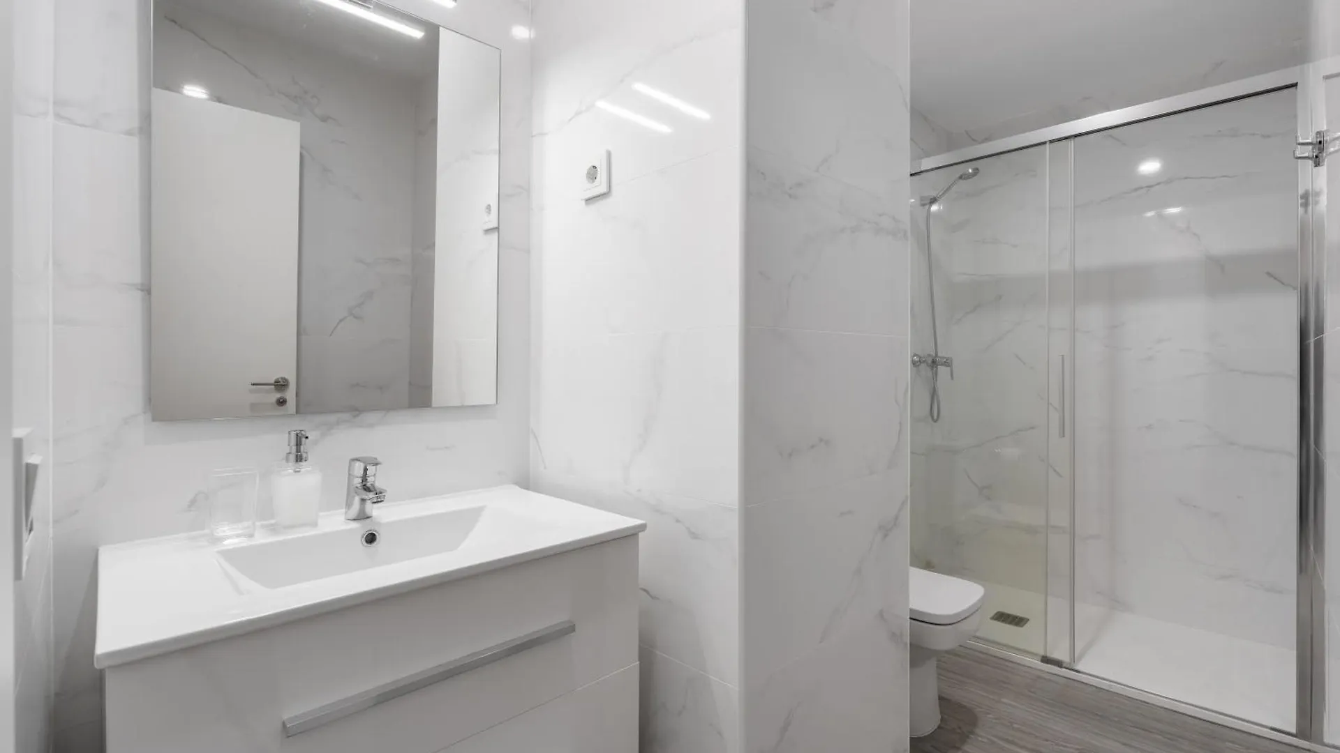Likehomeapartments Deluxe Complex Malaga Center